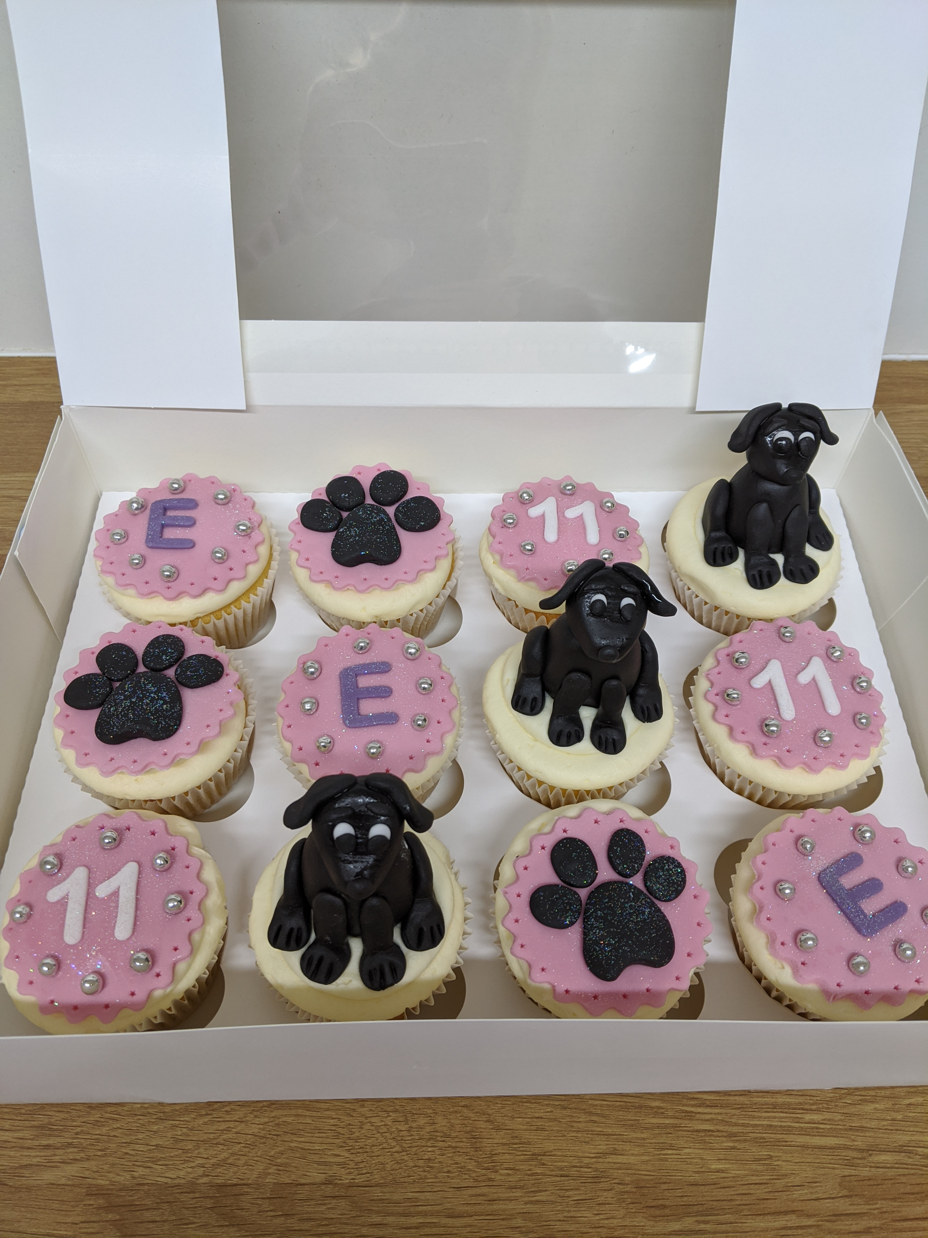 Dog Themed Cupcakes